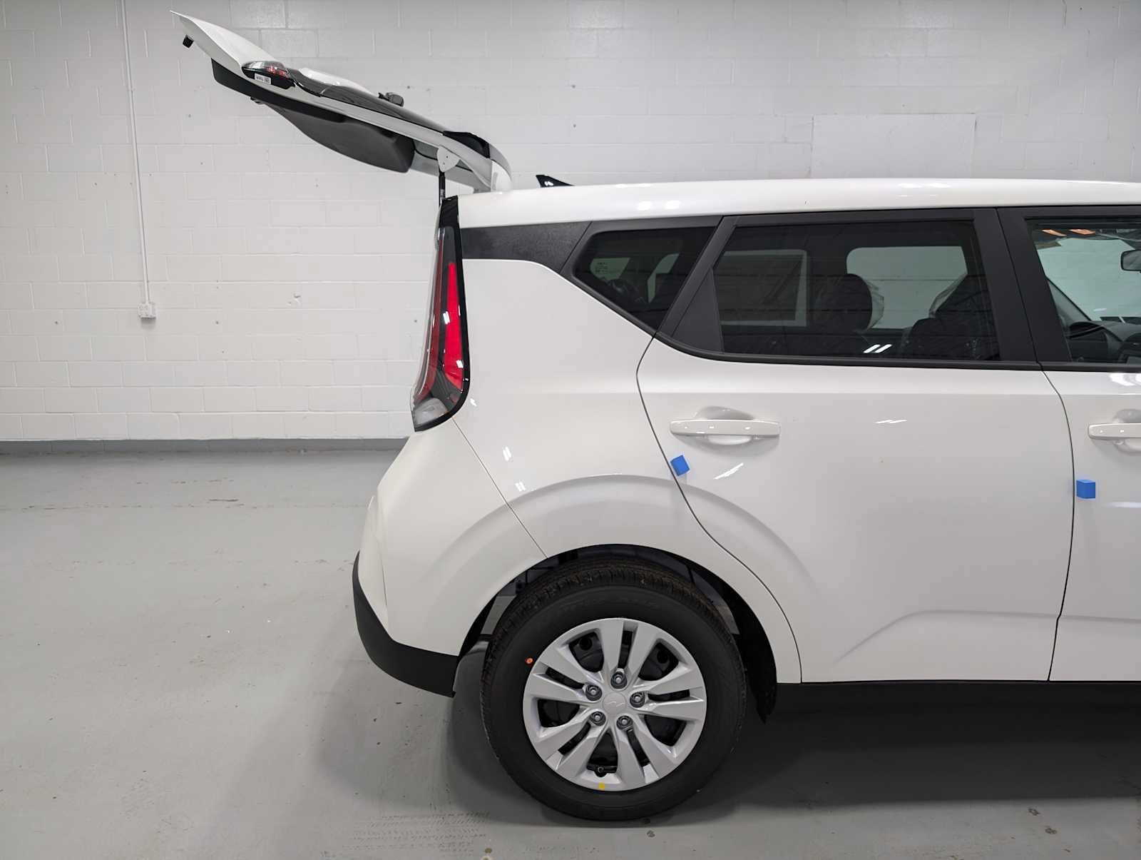 New 2025 Kia Soul LX image 8