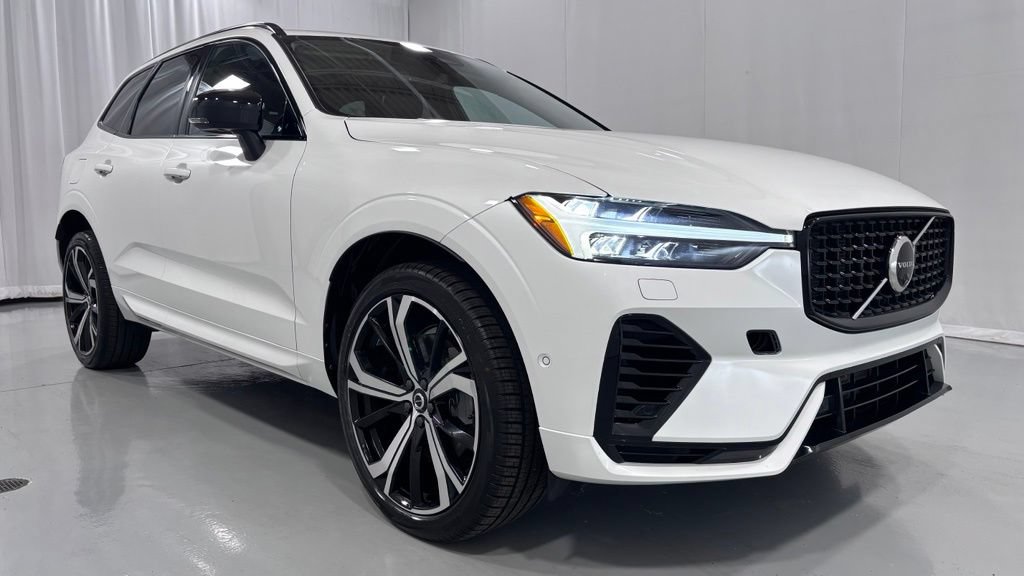 Certified 2024 Volvo XC60 T8 Ultimate AWD/4WD image 4