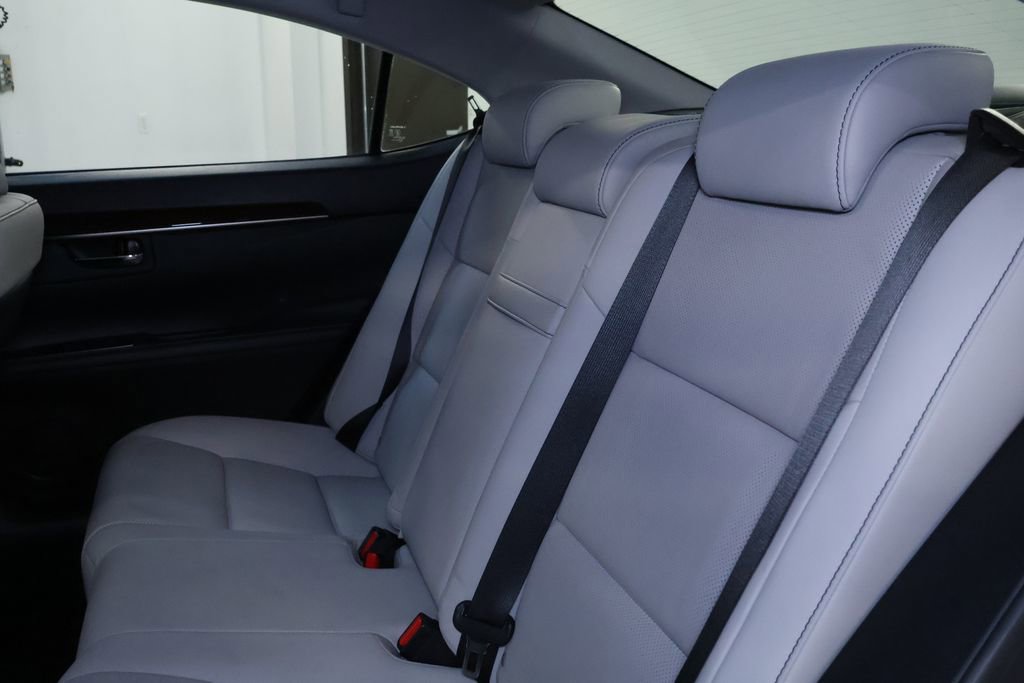Used 2016 Lexus ES 350 w/ Navigation System Package FWD image 15
