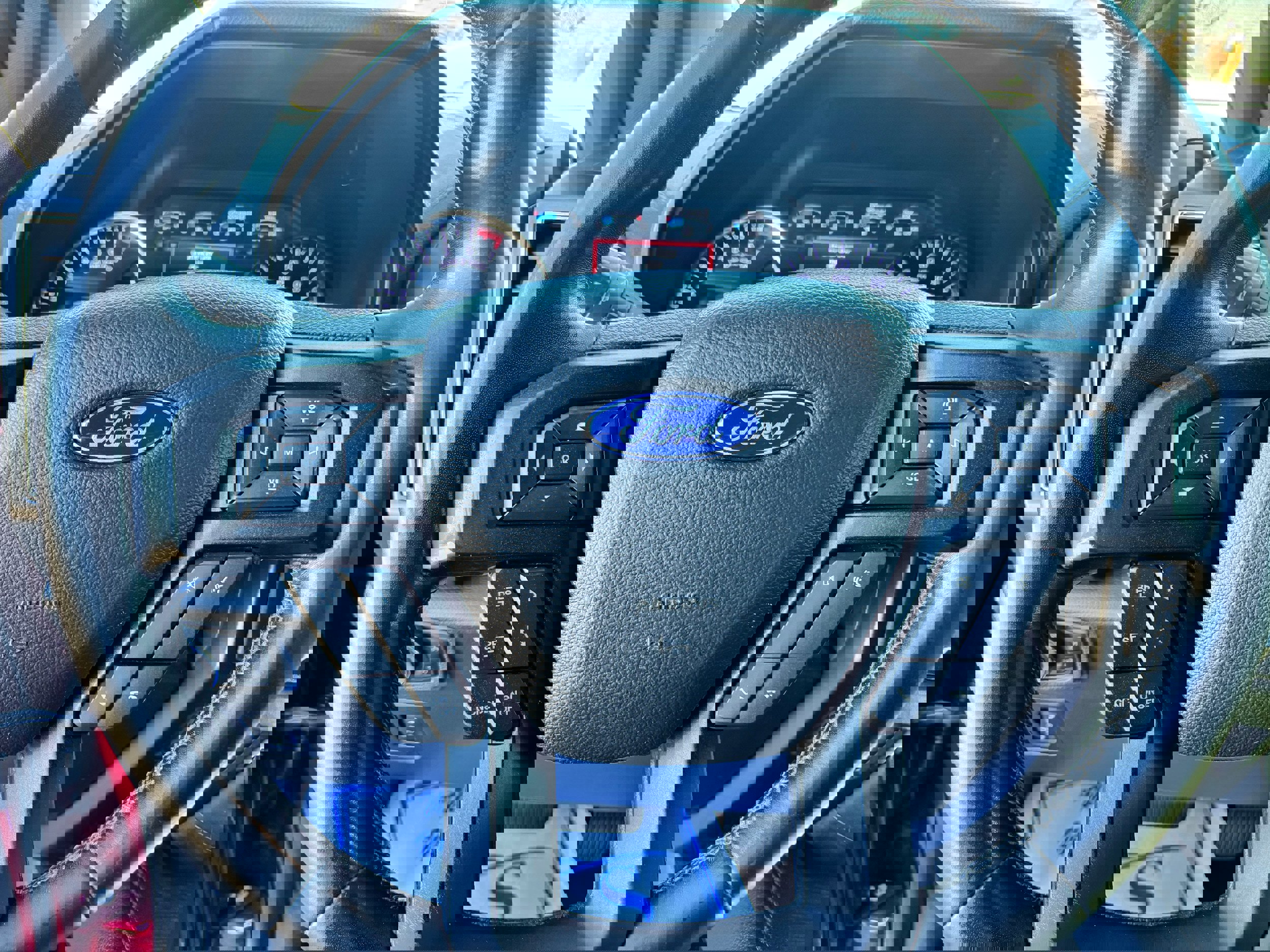 Used 2019 Ford Expedition Limited w/ Equipment Group 301A image 23