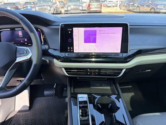 Used 2024 Volkswagen Atlas Cross Sport SEL image 20