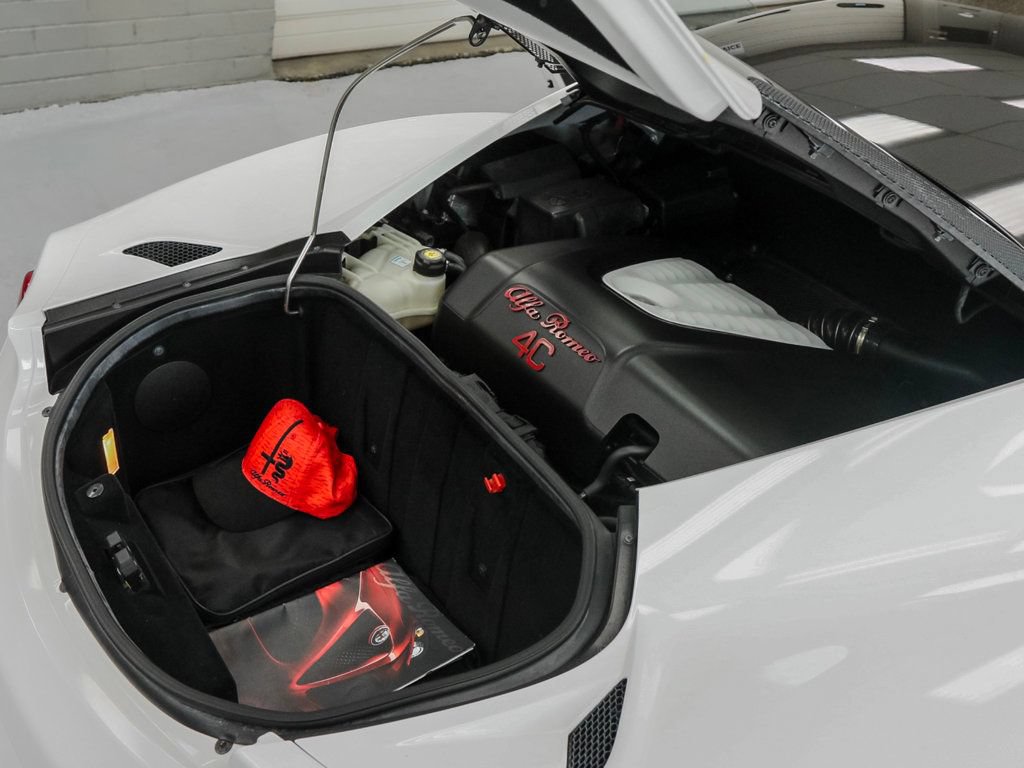 Used 2018 Alfa Romeo 4C Coupe w/ Coupe Track Package 1 RWD image 9