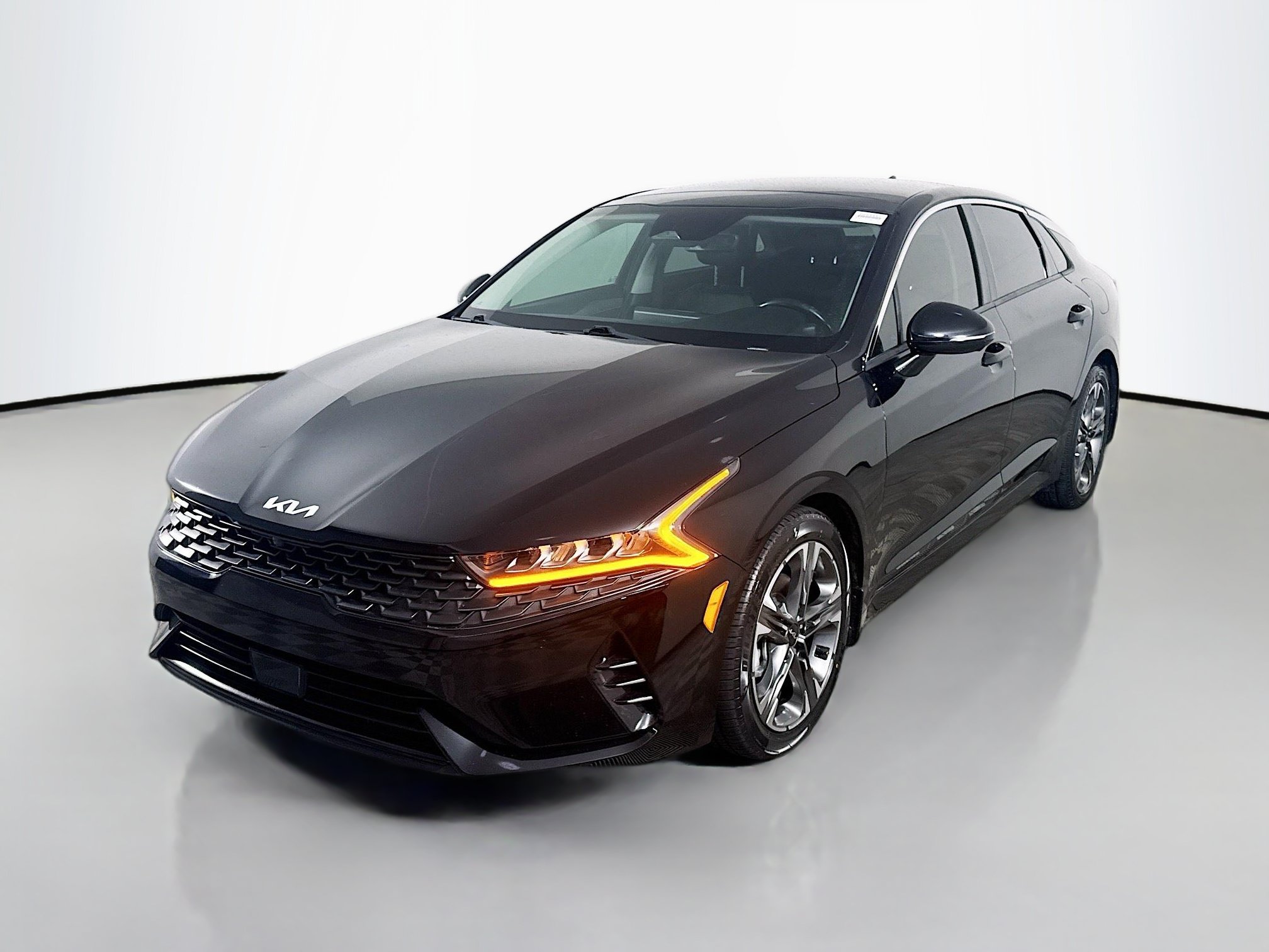 Used 2022 Kia K5 EX w/ EX Premium Package FWD image 4