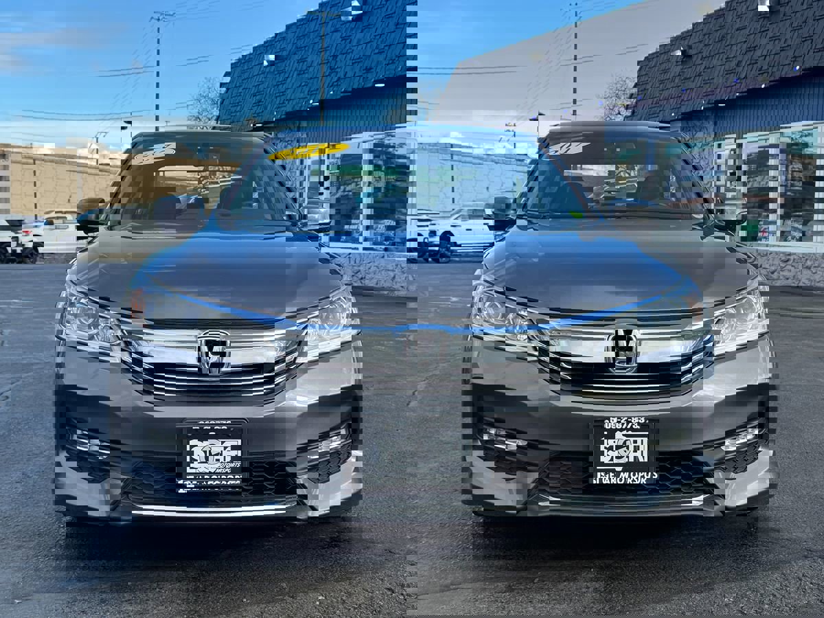 Used 2017 Honda Accord EX-L image 3