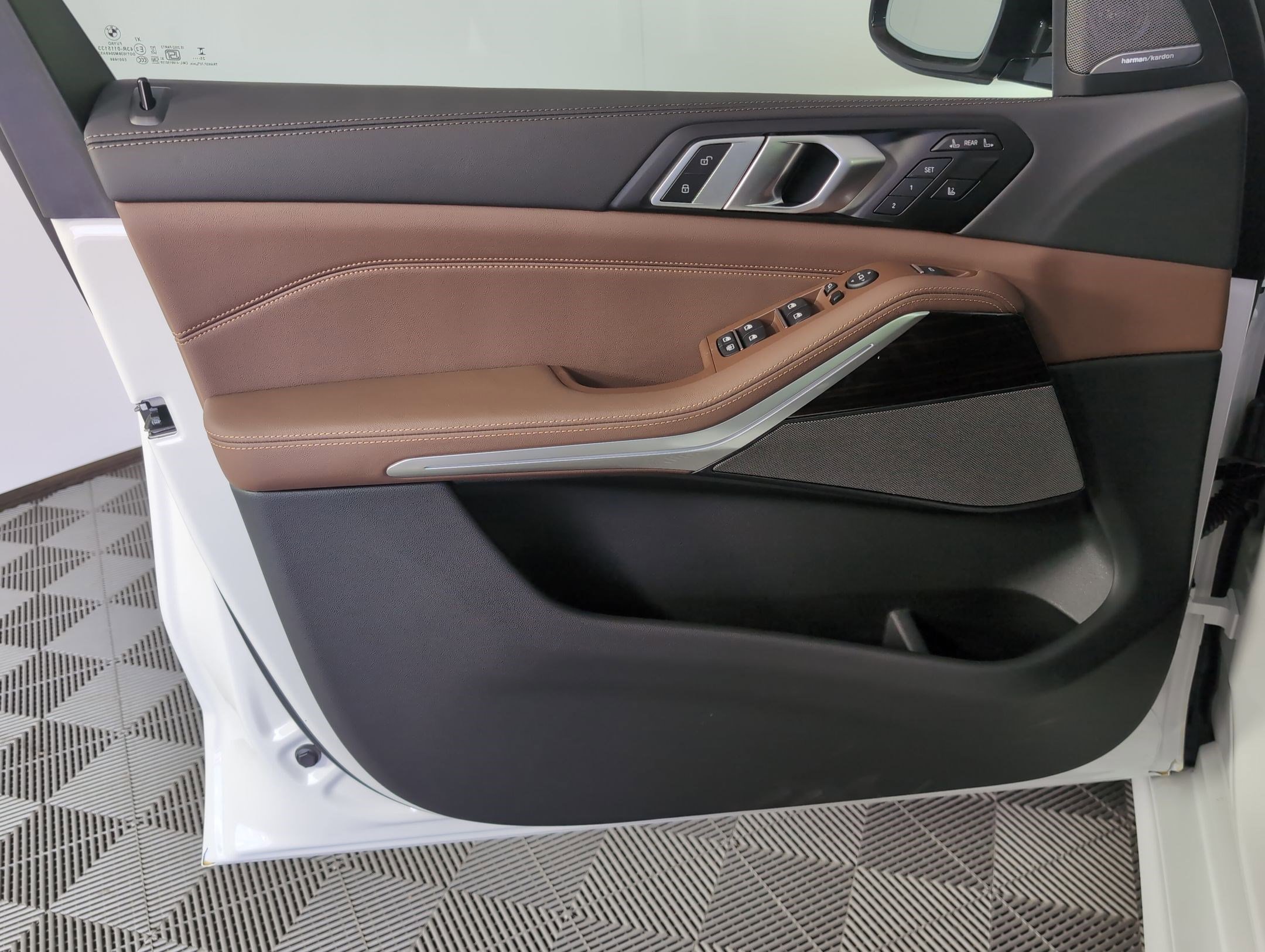 New 2026 BMW X7 M60i image 10