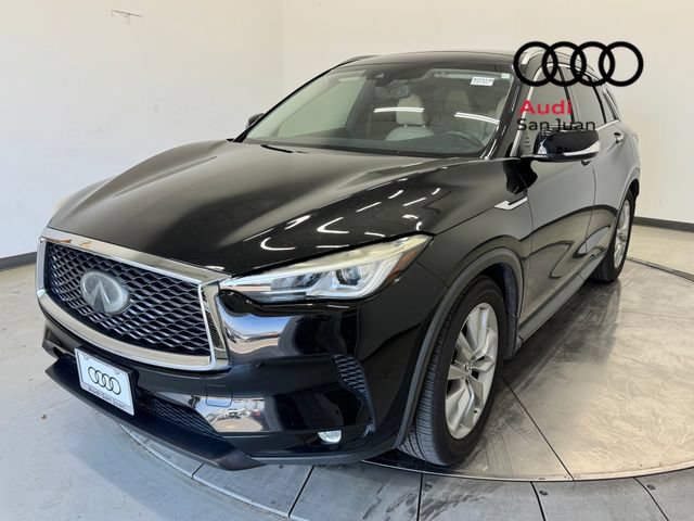Used 2019 INFINITI QX50 Luxe w/ Navigation Package FWD image 3