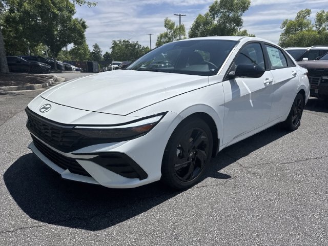 New 2026 Hyundai Elantra Sport FWD image 3