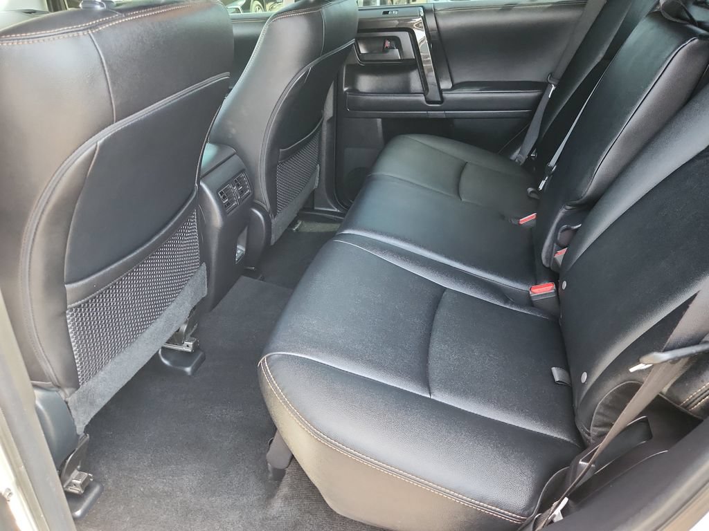 Used 2023 Toyota 4Runner 40th Anniversary SE AWD/4WD image 10