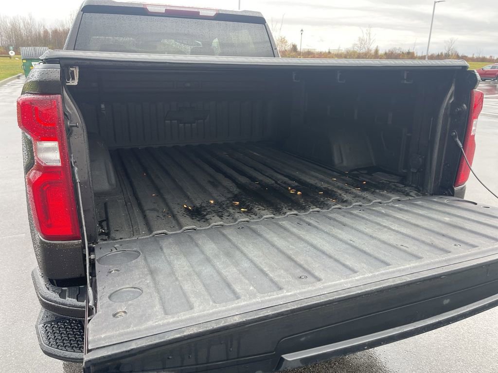 Used 2020 Chevrolet Silverado 1500 Custom w/ Custom Value Package image 15