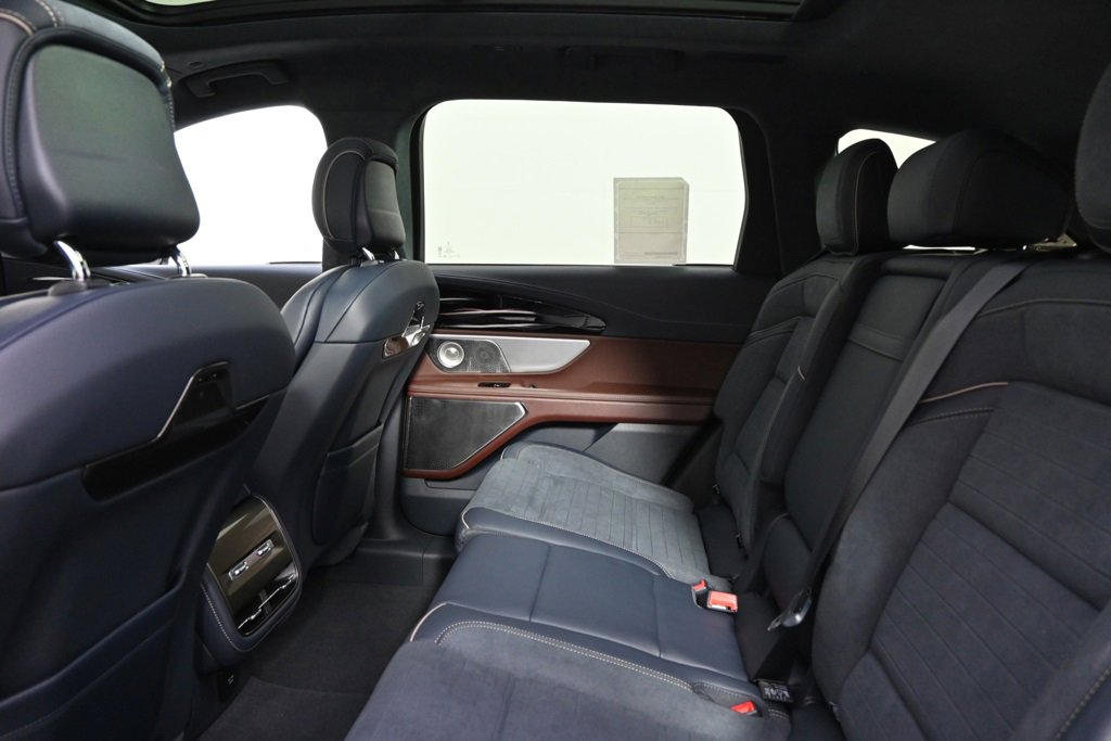 New 2026 Lincoln Nautilus Black Label image 21