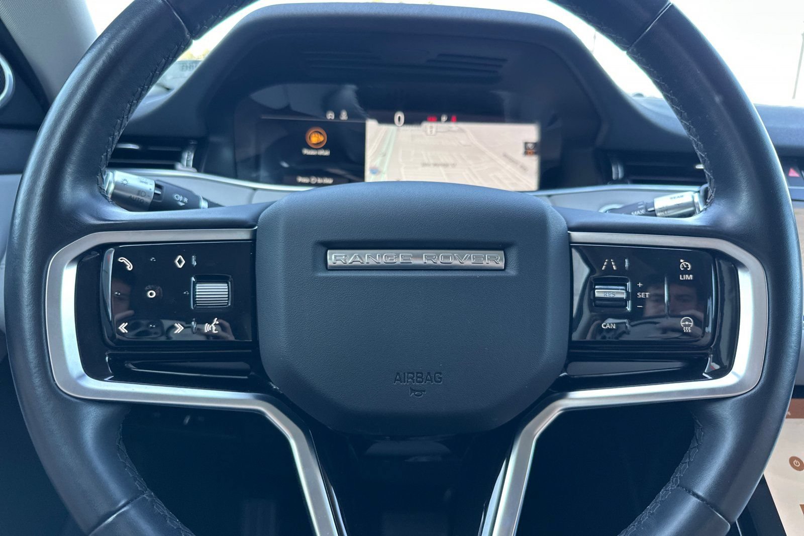 Used 2022 Land Rover Range Rover Evoque SE AWD/4WD image 32