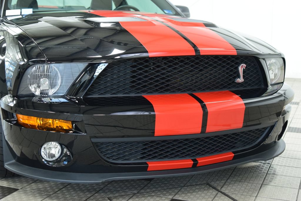 Used 2009 Ford Mustang Shelby GT500 RWD image 13