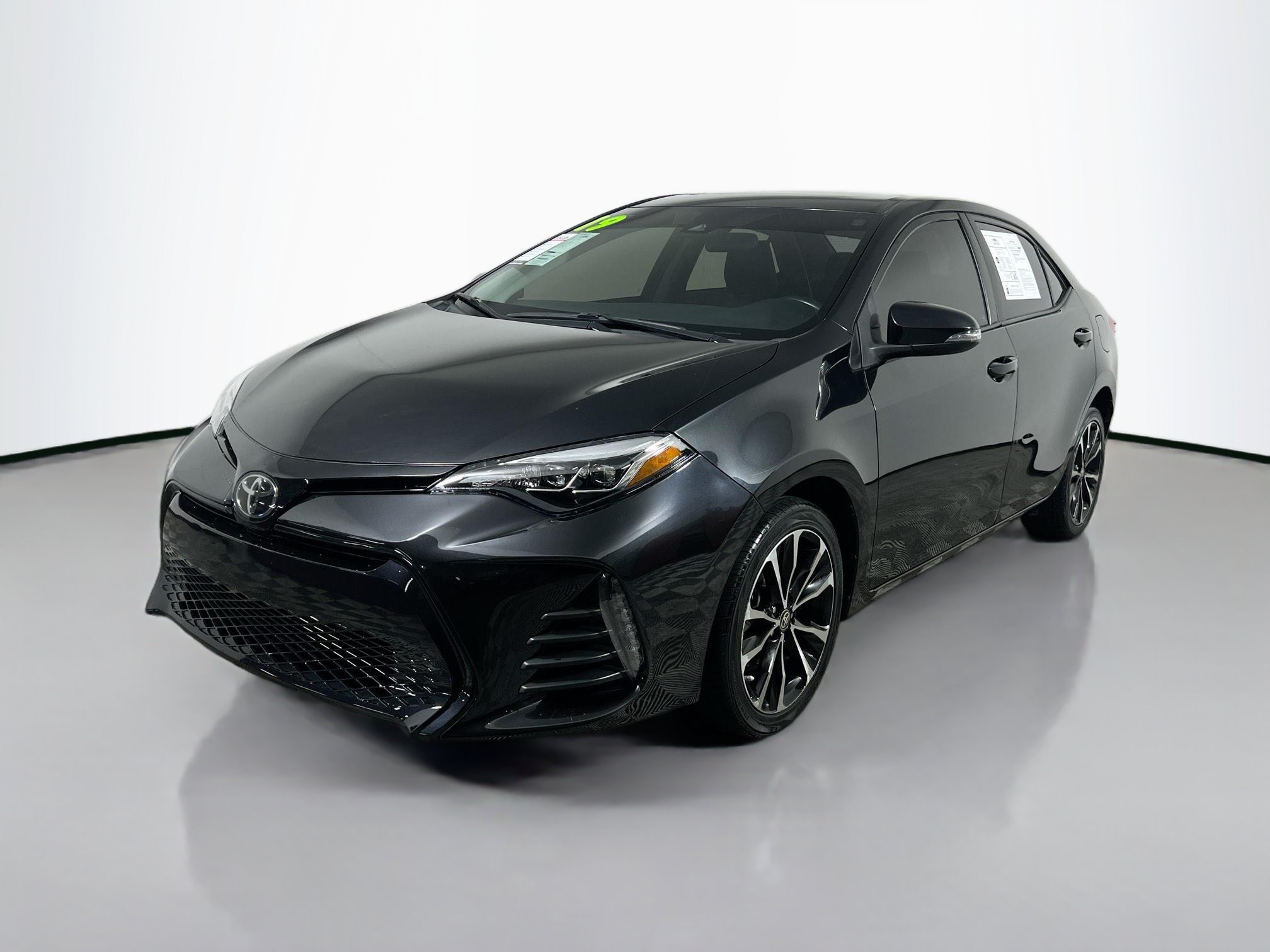 Used 2019 Toyota Corolla SE w/ SE Premium Package FWD image 10