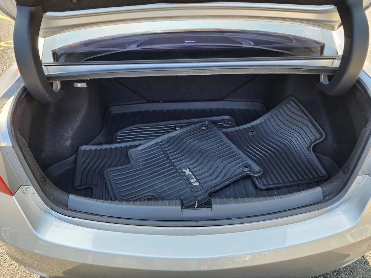 Used 2013 Acura ILX w/ Technology Package image 12