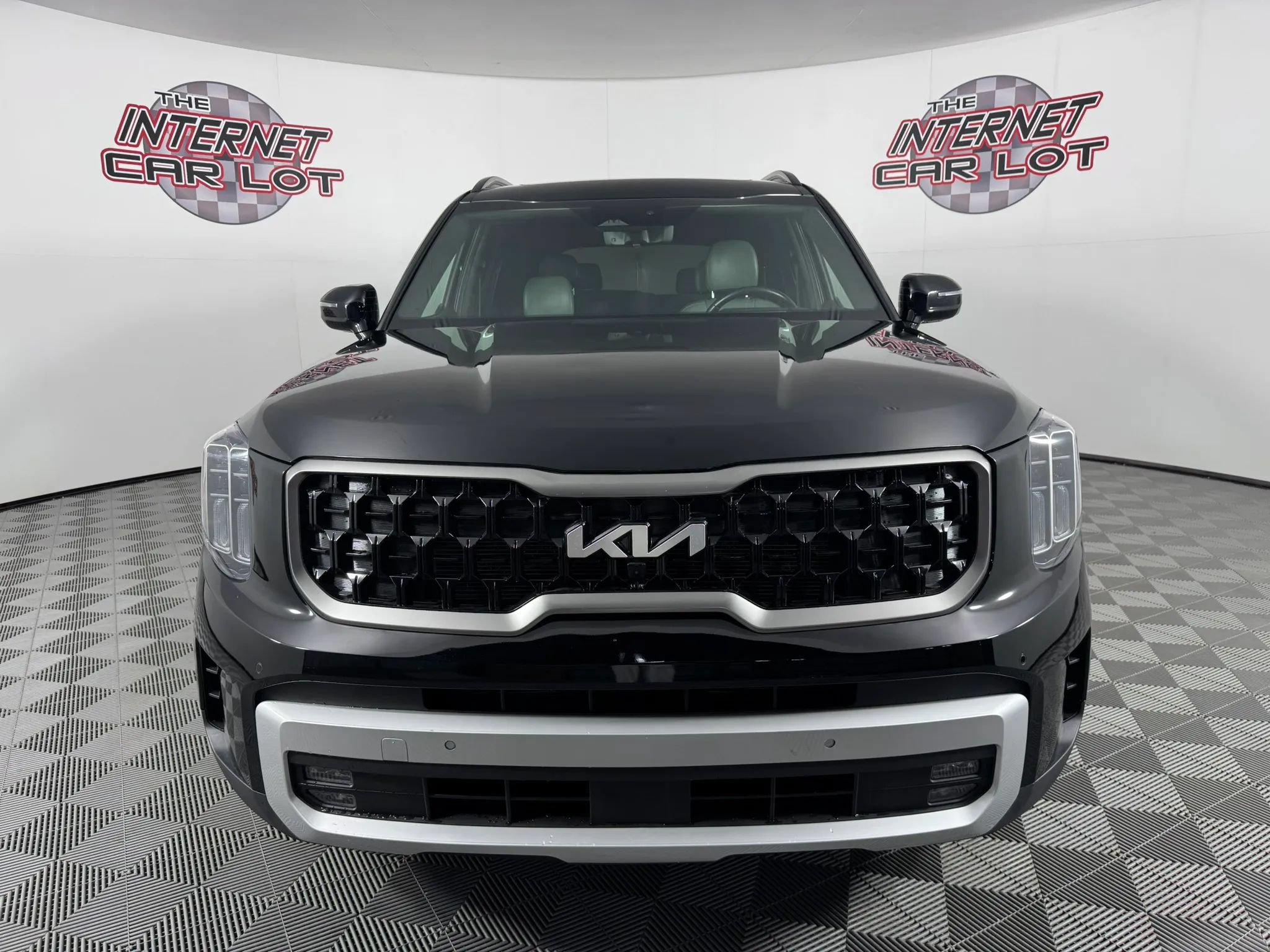 Used 2023 Kia Telluride SX Prestige X-Pro AWD/4WD image 2