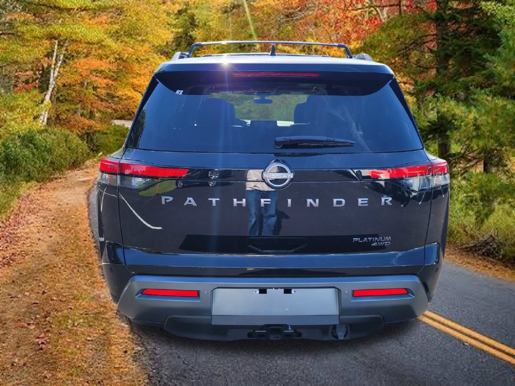 New 2026 Nissan Pathfinder Platinum w/ Cargo Package AWD/4WD image 4