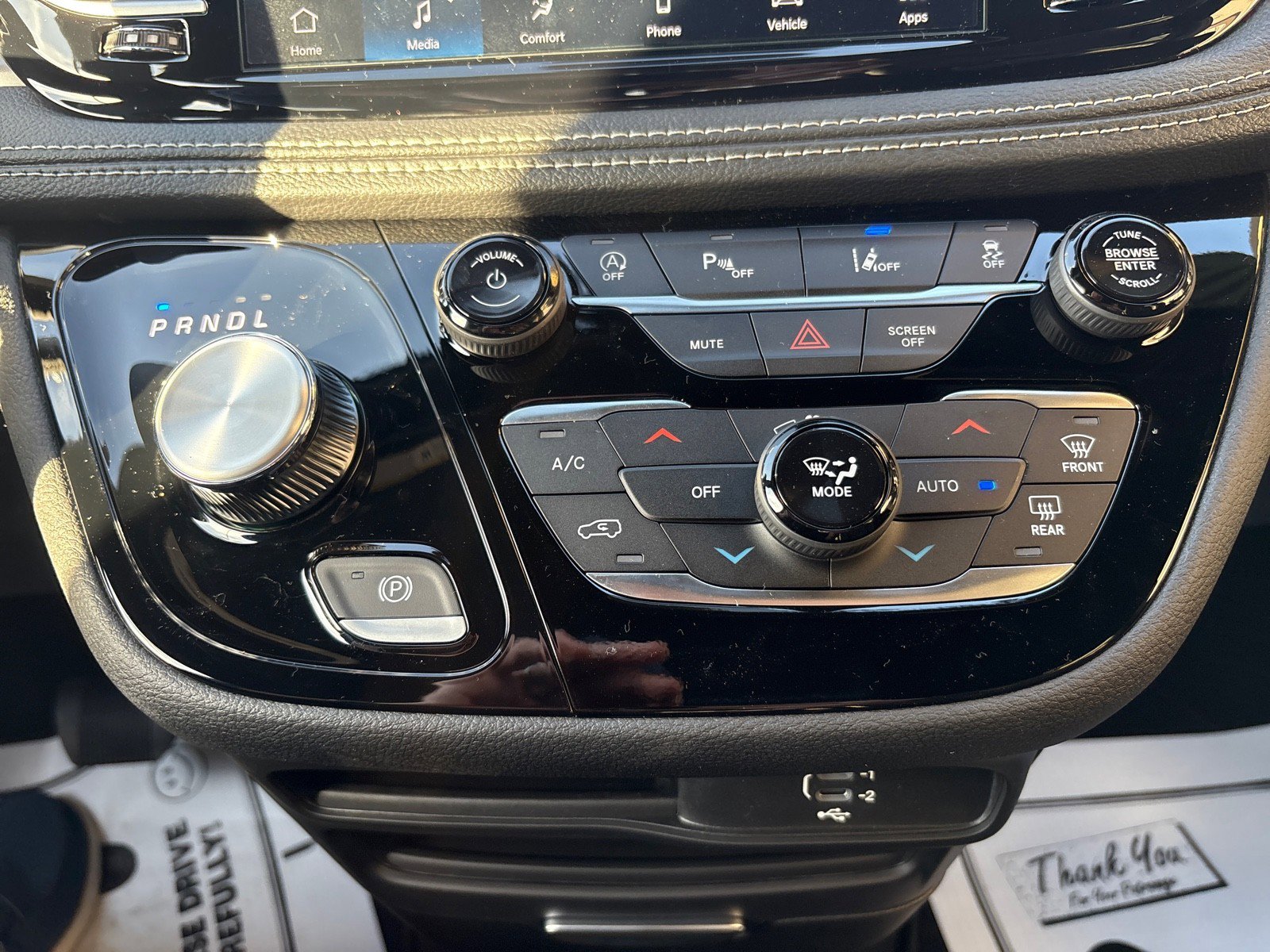 New 2026 Chrysler Pacifica Select image 18