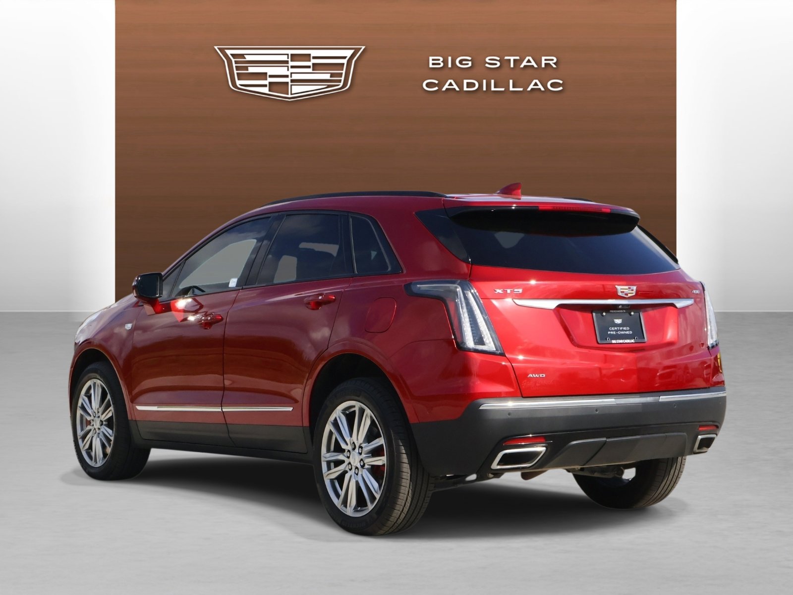 Certified 2023 Cadillac XT5 Sportv w/ Technology Package image 3