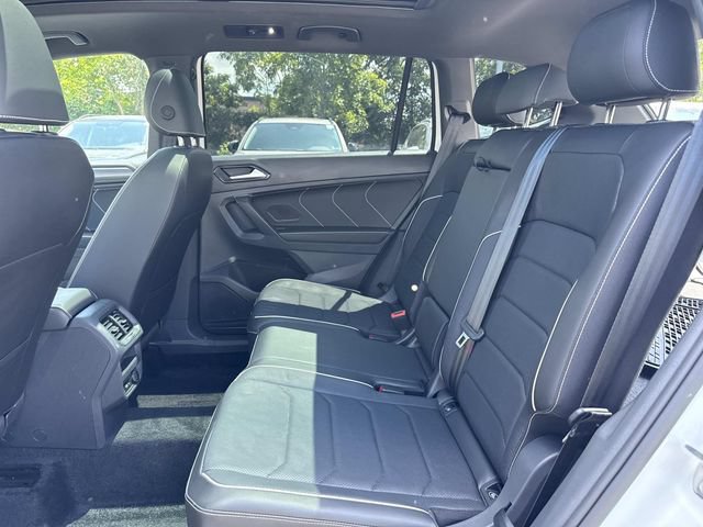 Used 2024 Volkswagen Tiguan SEL R-Line AWD/4WD image 10
