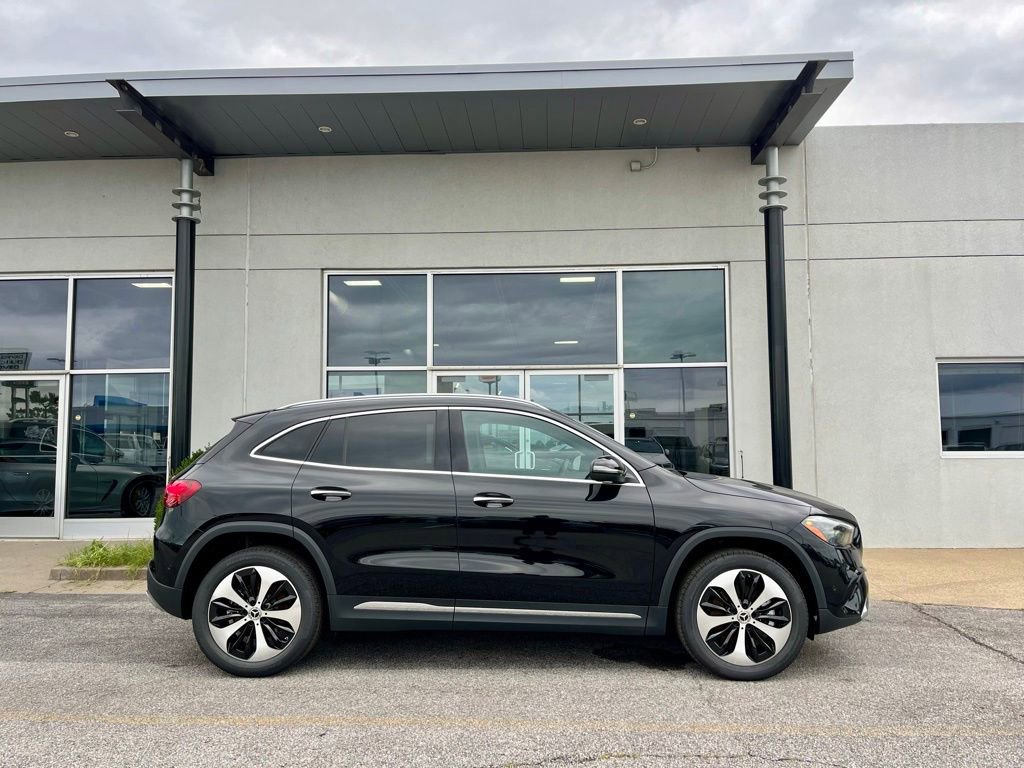 Used 2025 Mercedes-Benz GLA 250 4MATIC image 7