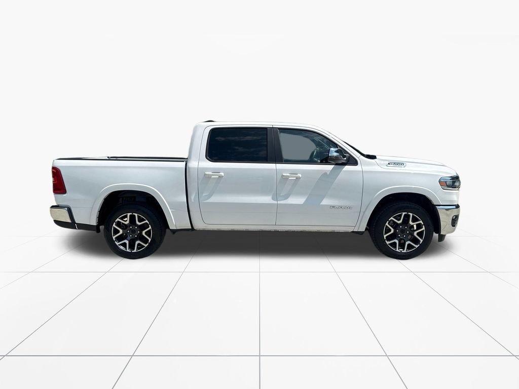 Used 2025 RAM 1500 Laramie AWD/4WD image 9