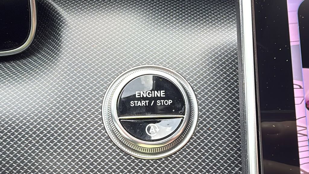 Certified 2024 Mercedes-Benz C 300 Sedan image 27