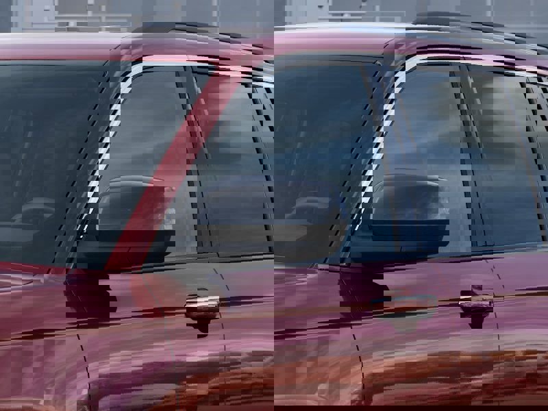 New 2025 Jeep Grand Cherokee Laredo w/ Trailer Tow Package image 12