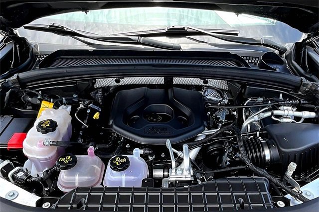 Used 2025 Jeep Grand Cherokee Limited 4xe image 9