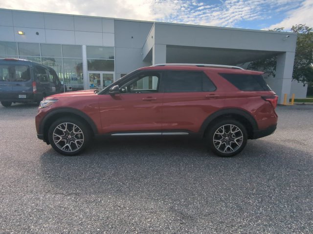 New 2027 Ford Explorer Platinum w/ 3.0L Ultimate Package AWD/4WD image 8