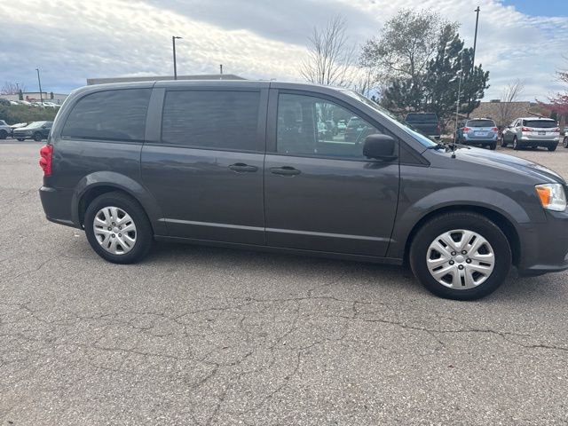 Used 2019 Dodge Grand Caravan SE w/ Rear Park Assist Package image 11