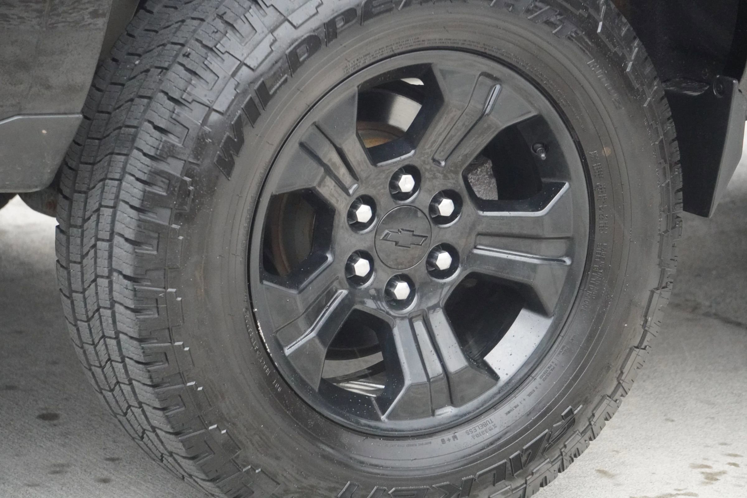 Used 2016 Chevrolet Silverado 1500 LT w/ Midnight Edition AWD/4WD image 21