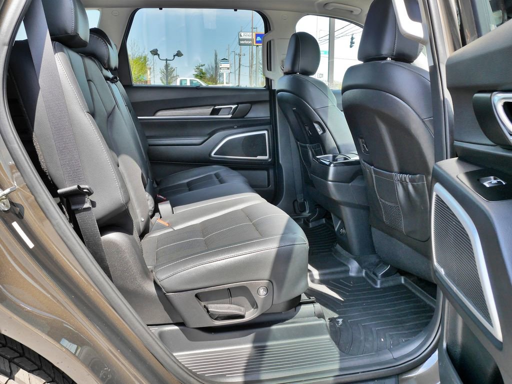 Used 2021 Kia Telluride EX AWD/4WD image 11