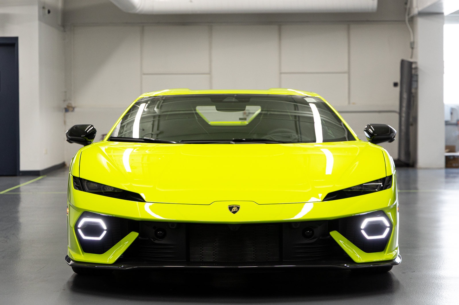 Used 2026 Lamborghini Temerario AWD/4WD image 8