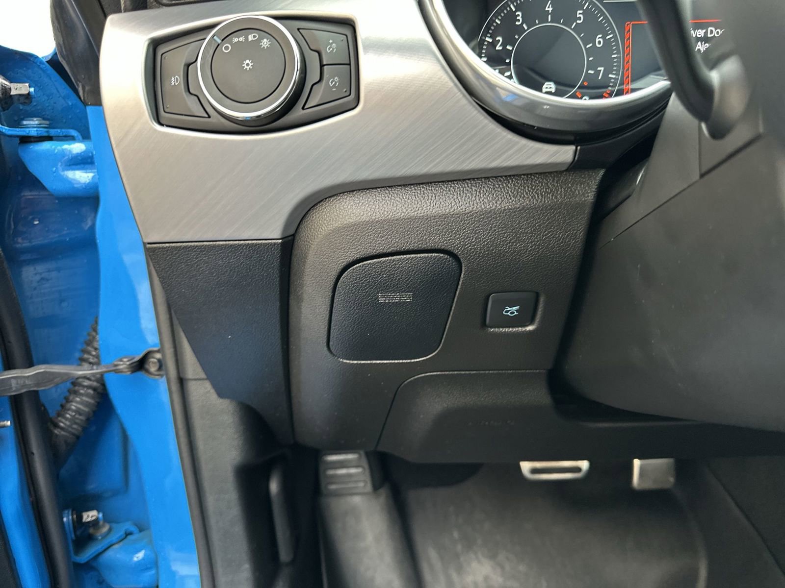 Used 2023 Ford Mustang GT Premium w/ Equipment Group 401A RWD image 18
