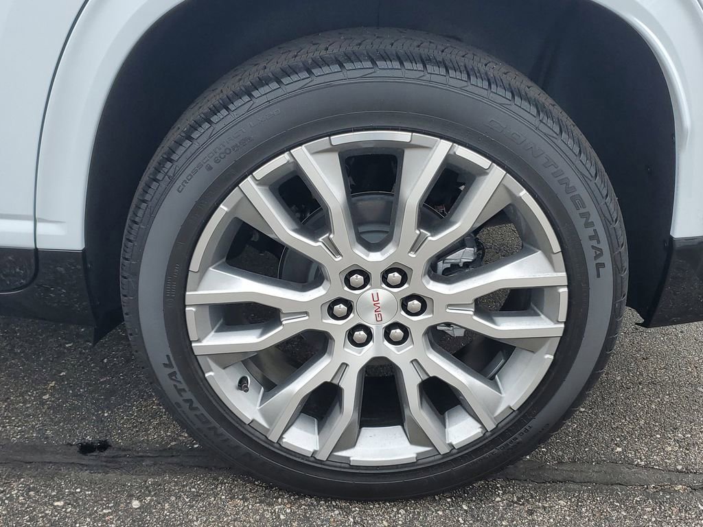 New 2026 GMC Acadia Denali w/ Super Cruise Package image 5