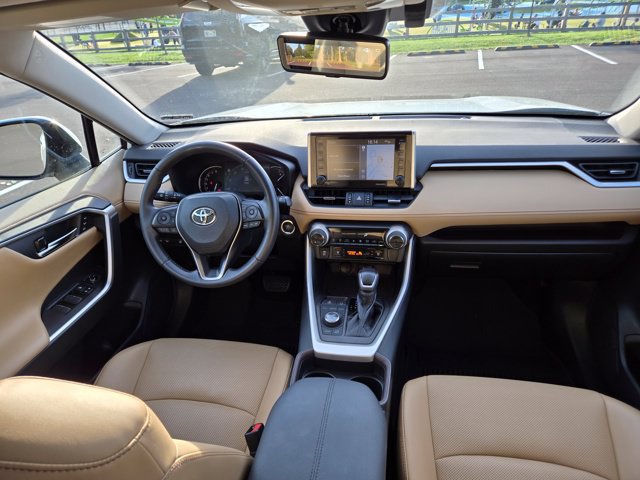 Used 2019 Toyota RAV4 Limited w/ Cold Weather Package AWD/4WD image 14