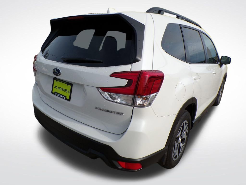 Used 2023 Subaru Forester Premium AWD/4WD image 6