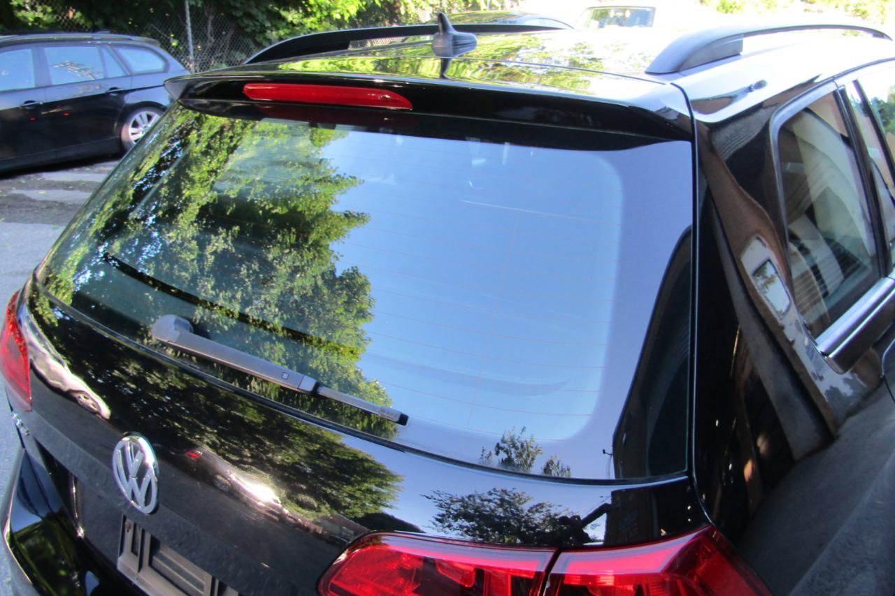 Used 2017 Volkswagen Golf S FWD image 15