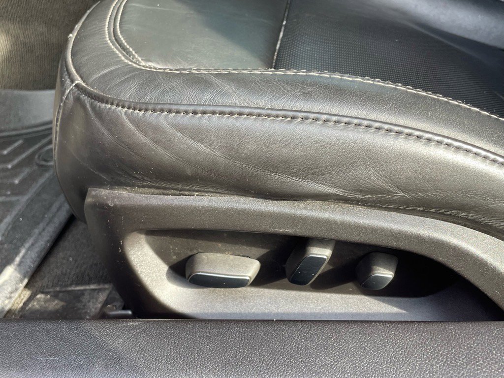 Used 2014 Chevrolet Corvette Stingray Convertible w/ 3LT Preferred Equipment Group image 15