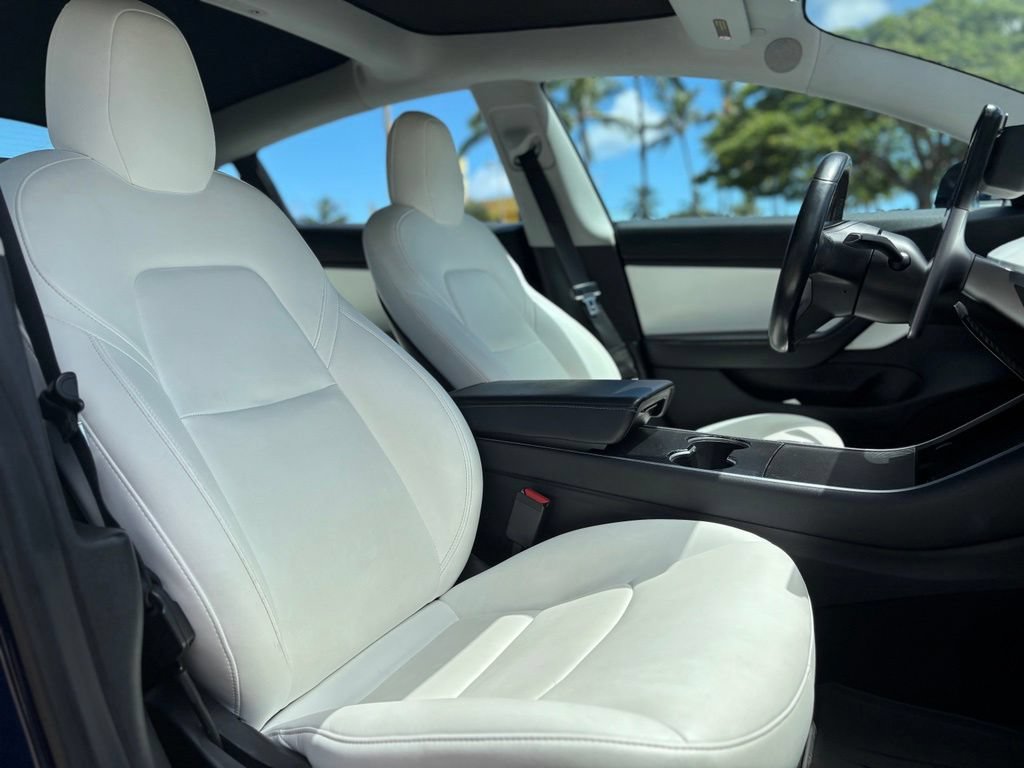 Used 2018 Tesla Model 3 Mid Range RWD image 9