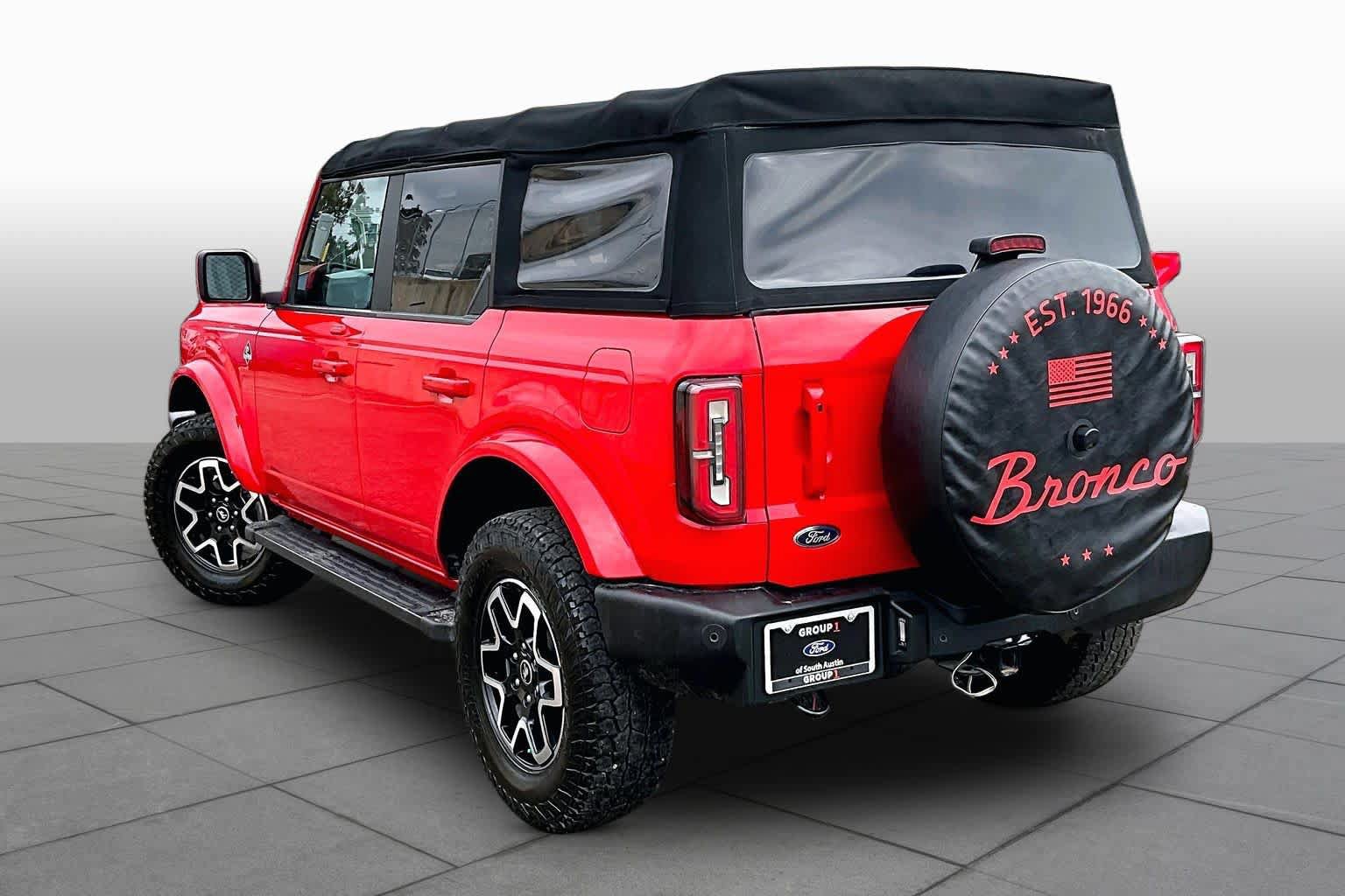 Used 2022 Ford Bronco Outer Banks AWD/4WD image 14