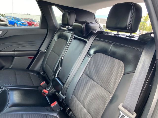 Used 2023 Ford Escape SE image 18