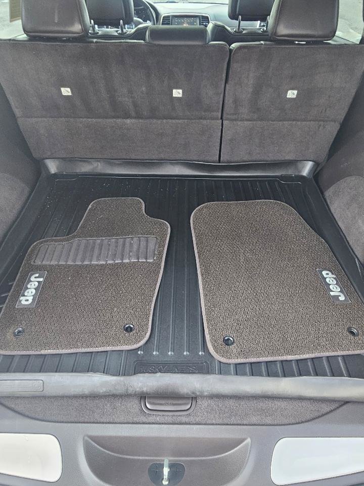 Used 2014 Jeep Grand Cherokee Summit image 10