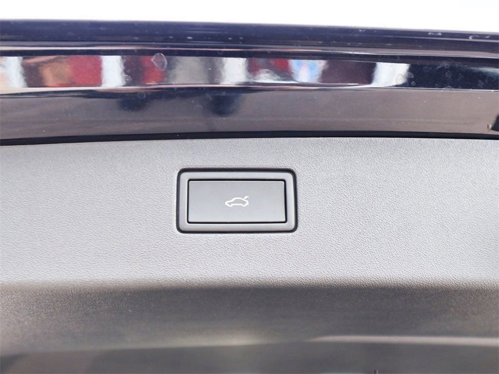 New 2026 Volkswagen Tiguan SE image 11