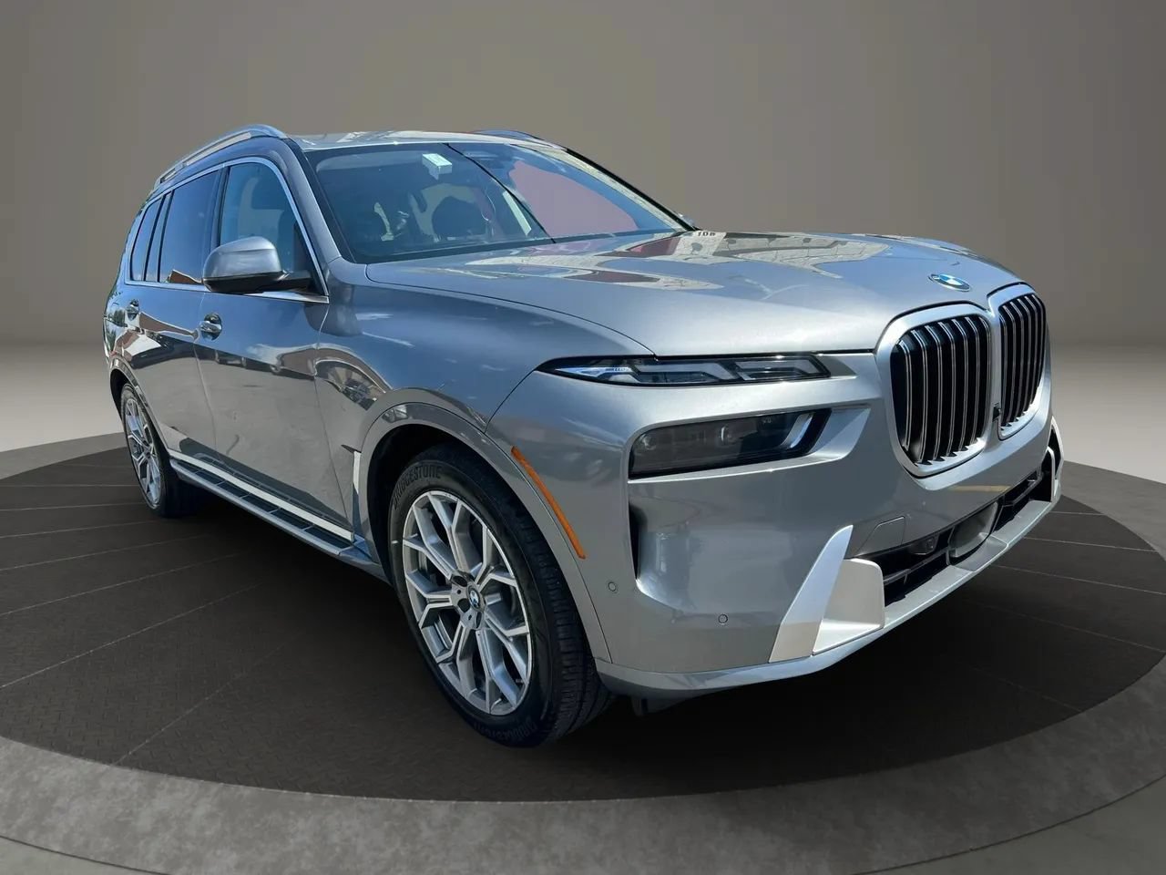 Used 2025 BMW X7 xDrive40i AWD/4WD image 3