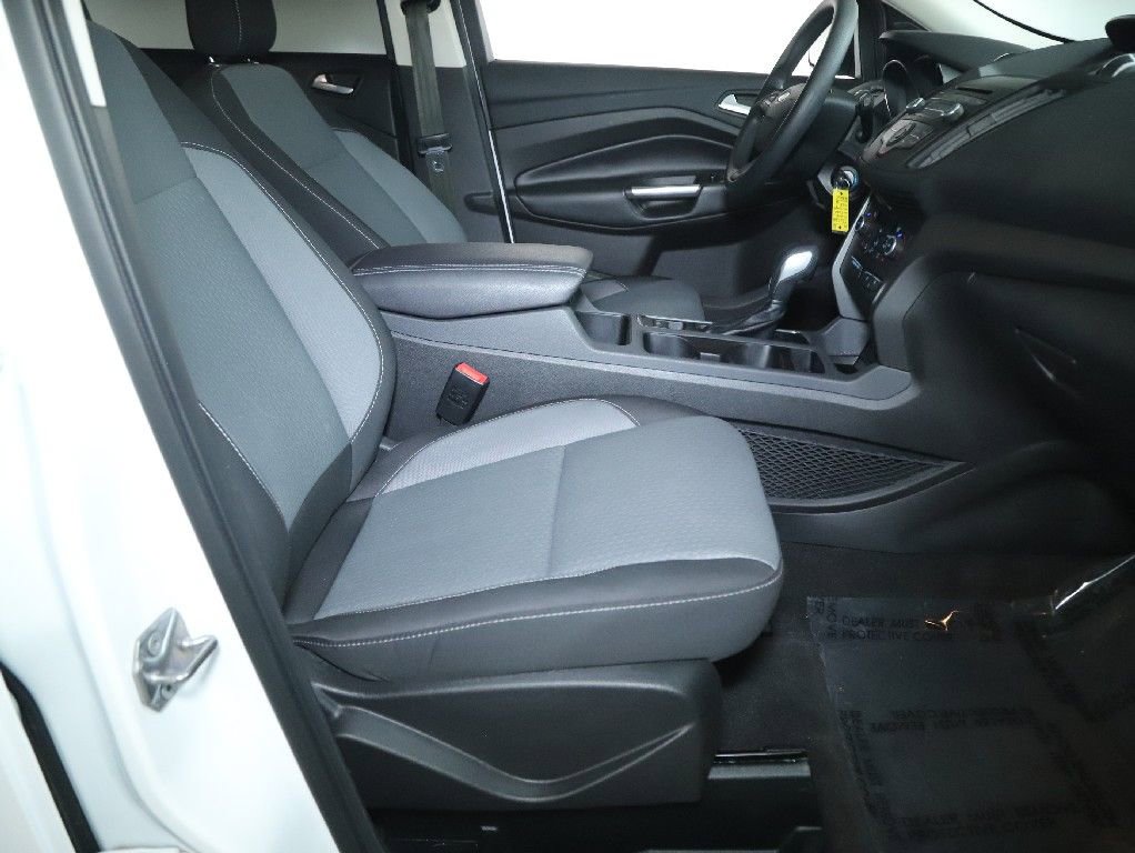 Used 2018 Ford Escape SE w/ Ford Safe & Smart Package image 34