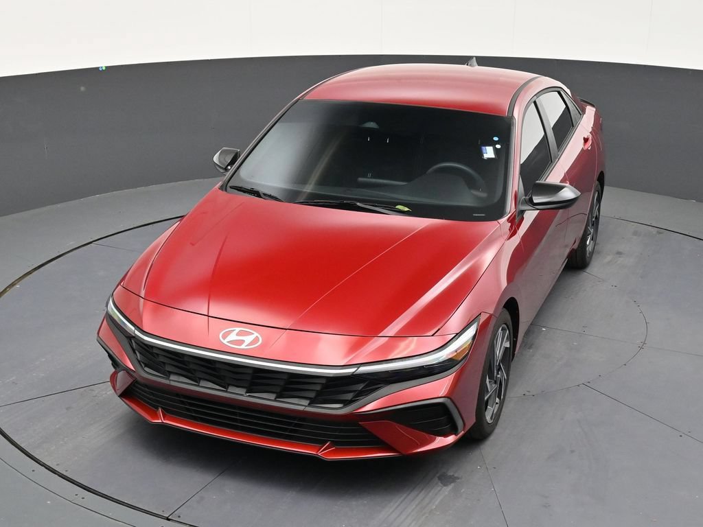 Used 2025 Hyundai Elantra Sport FWD image 19