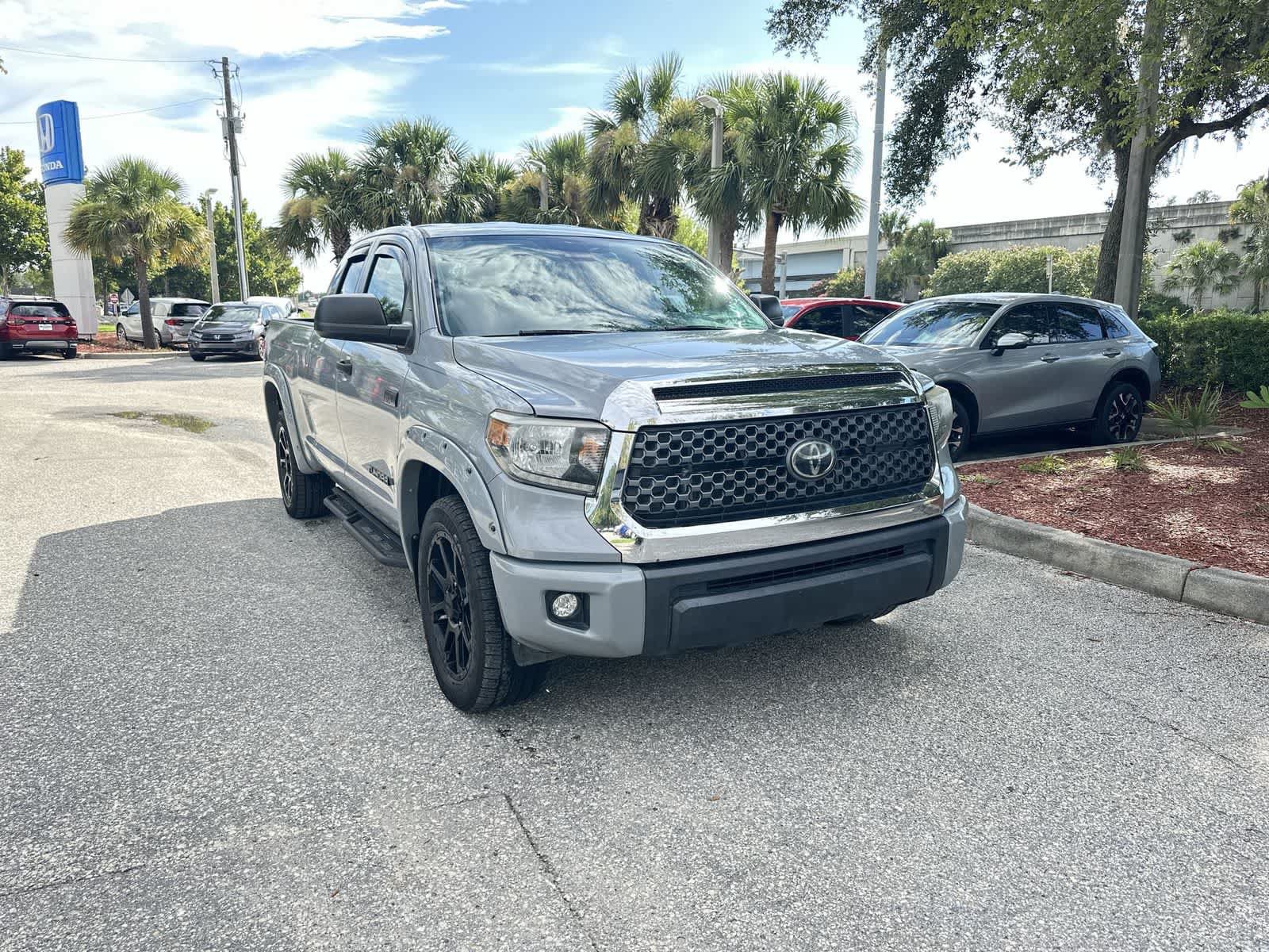Used 2021 Toyota Tundra SR5 w/ SR5 Upgrade Package RWD image 7