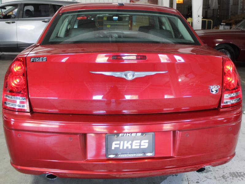 Used 2010 Chrysler 300 S image 22