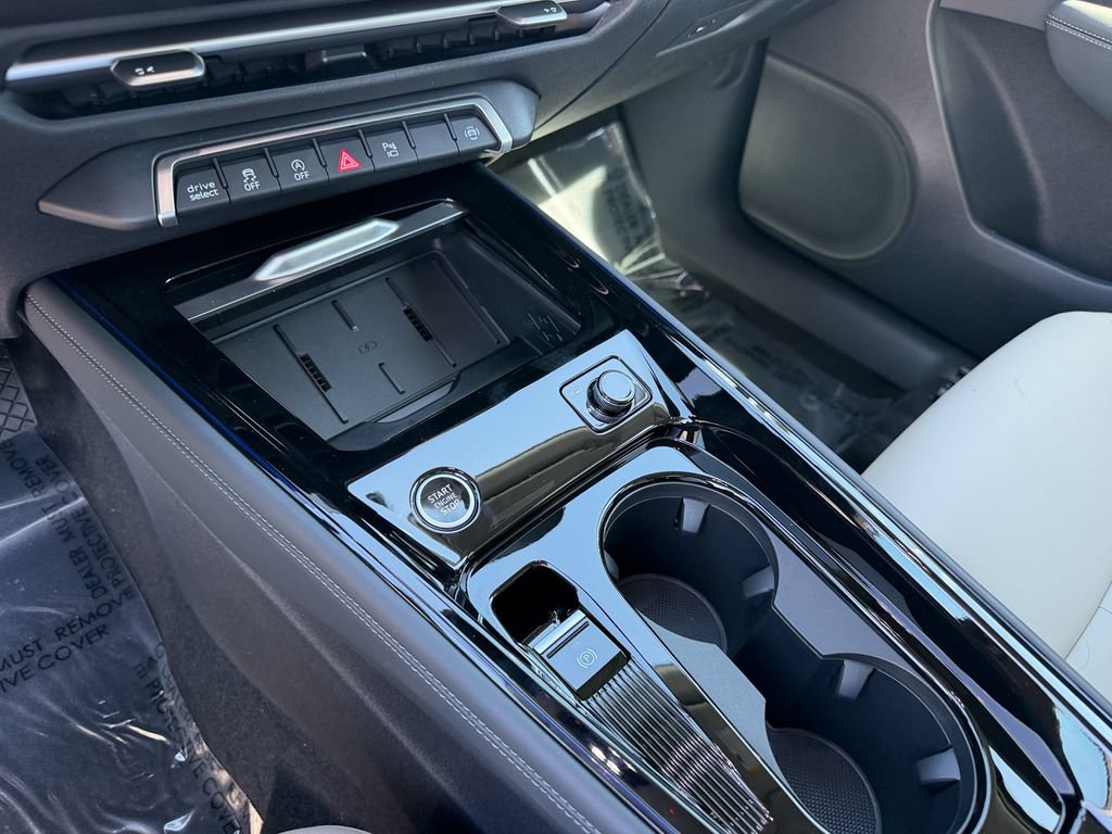 New 2026 Audi Q3 quattro 2.0T AWD/4WD image 24